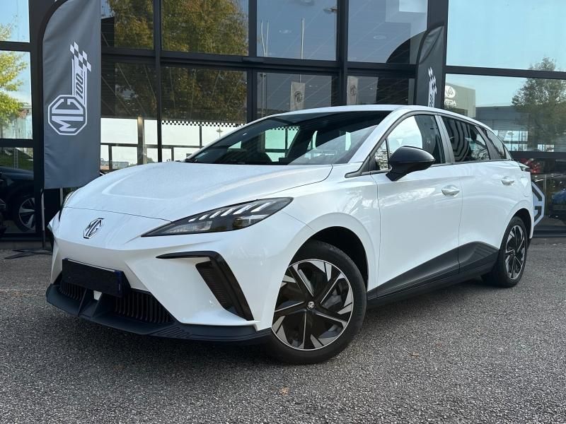 Occasion Théobald MG MG4 berline électrique blanc